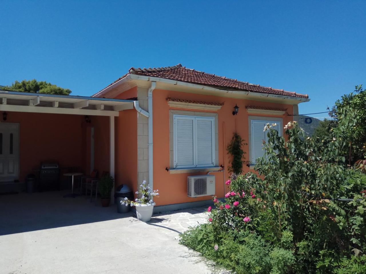Monte Caputo Holiday House Alykes  Exterior photo